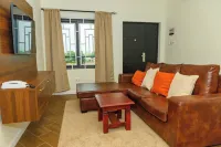 Gorgeous 2-Bedroom Apartment Home with Backup Solar in tranquil Amrahia-Accra