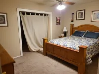 Only 4.8 miles from State Farm- Cardinals- stadium. Lovely 2+ bedroom home