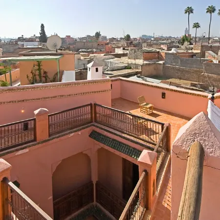 Jewel of a private home all to yourselves in the heart of the Old City
