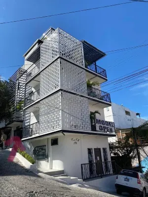 Spacious studio in great local neighborhood