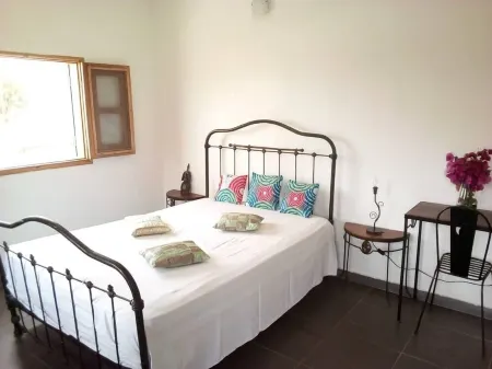 HOUSE OF ARTS Отели рядом с достопримечательностью «Île Saint-Louis»