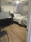 GUEST-HOUSE #1:  Charming 4-bedroom house with AC and Wi-Fi in Reynoldsburg