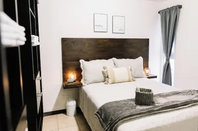 Mayan Sunrise-Penthouse apartment w/ private terrace Hoteles en Zona 11