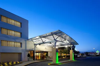 Holiday Inn Washington-College Pk I-95 Hotels near Paint Branch Trail