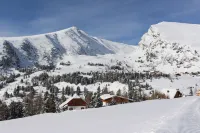 Exclusive vacation home in the Nockberge with a sauna and fireplace Hotels in Reichenau