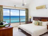 Approved Rooftop Penthouse St Lawrence Gap. Hotels in Dover
