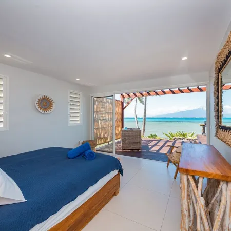 Tohora by Tahiti Homes 5-bedroom beachfront villa with swimming pool.