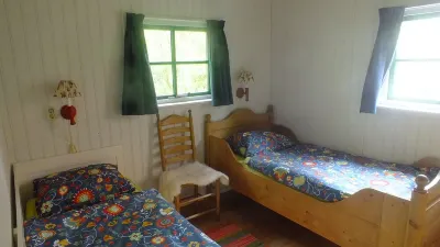 Cozy "Schwedenhaus" with a beautiful view, located on the water Hotels in 