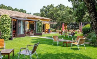 Logis la Bastide de Grignan Hotel & Restaurant "La Chênaie"