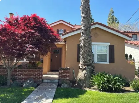 Best Location - Walk to Downtown Willow Glen - Cozy Covered Balcony Отели рядом с достопримечательностью «Конференц-центр им. МакЭнери»