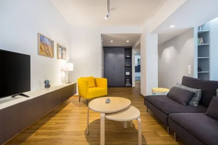 Elegance Vouliagmeni Gem Luxury Apt, Walk to Beach