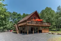 BLISS ~Log Chalet ~6BEDROOMS ~4 BA~GAMEROOMS ~HOT TUB~5 MIN. TO SLOPES Hotels near Lake Shangri-La