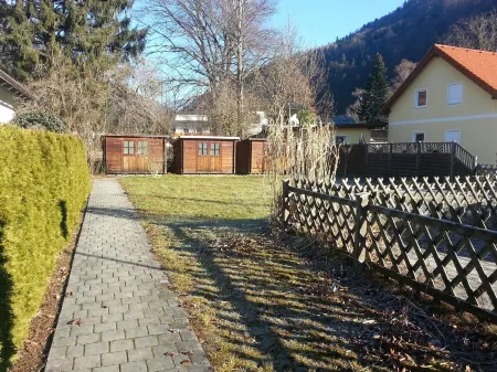 Vacation home 600 meters from Lake Millstatt and near BadKleinkircheim Отели в г. Dobriach