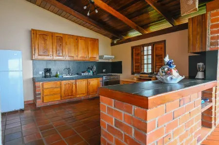 $1MIL PITON VILLA VIEW - COLOMBETTE