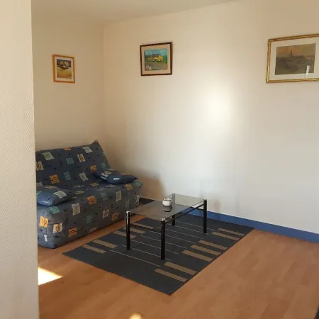 Concarneau apartment close city view.