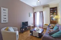 Andromaxi 2BR Apt near SNFCC, AC, WiFi