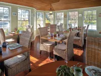 Old Manse Inn