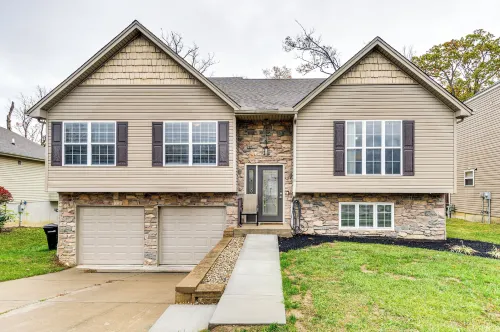 Cozy Ohio Home - Deck, Arcade Games and Near Golfing - Bungalows