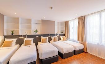Hotel Barry
