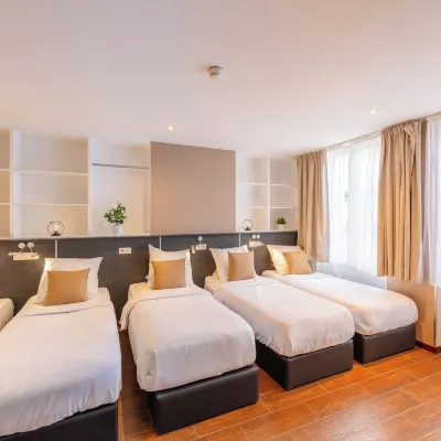 Hotel Barry Отели рядом с достопримечательностью «Станция метро Anneessens»