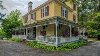 Rockwell Falls Inn and Wine Bar - Beach