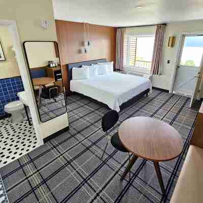 The Hotel Laurel at Seneca Rooms
