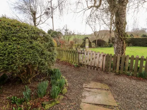 Woodpecker Hotels in Eden