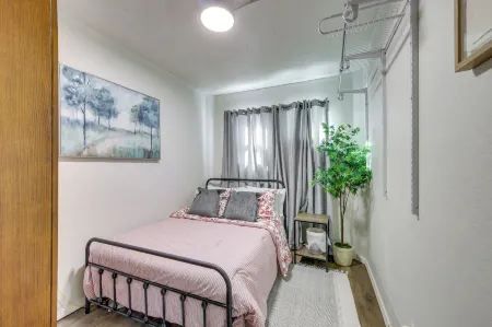 Winnsboro Tiny House with Trails, Yard Games and More!