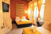 Africa House-Casa Hotel Laureles-La70