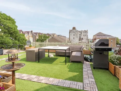 112 Balmoral Road Hotels in Heysham