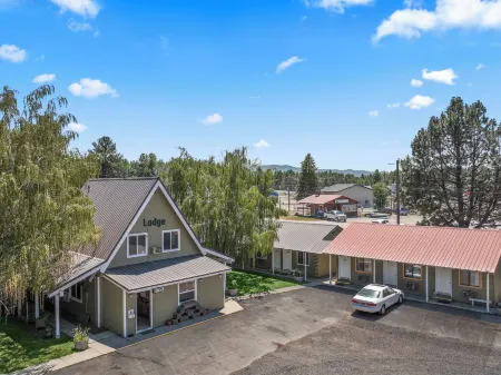 Birch Glen in Cascade