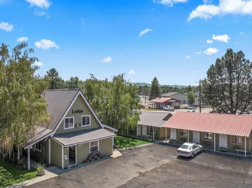 Birch Glen in Cascade Hotels in Cascade