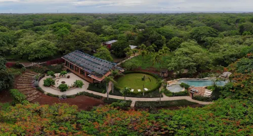 Latica Lodge Hotels in Emerald Woods