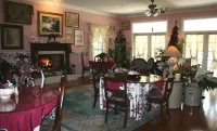 Heron Cay Lakeview Bed & Breakfast - Breakfast