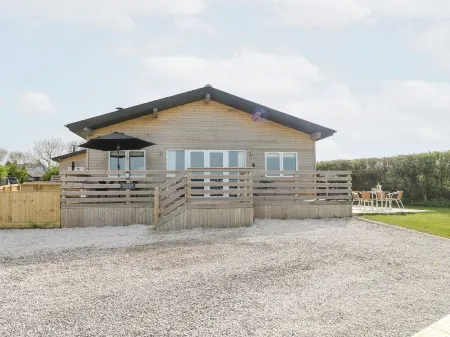 Heritage Retreat Отели рядом с достопримечательностью «Nash Point Lighthouse»