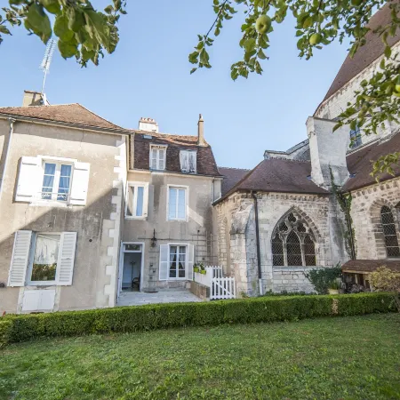 Maison des 7 Lieux Отели в г. Шабли