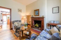 Bridge Cottages Sargeants & Armoury Cottages 1823 - History & Charm Hotels near Tasting House - Coal River Valley Wine Tours
