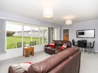 Marsh Bungalow Hotels in Beccles