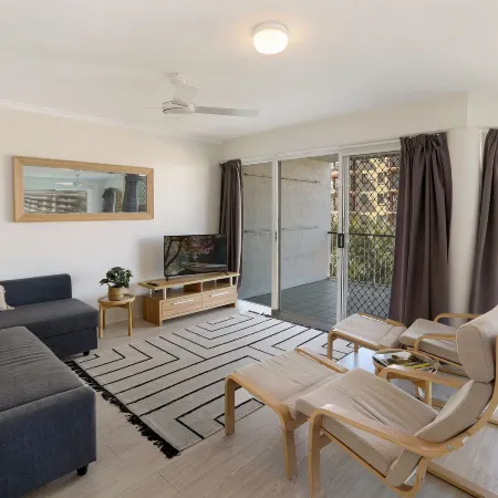 Mainsail8- Mooloolaba Beach