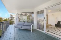 Mainsail8- Mooloolaba Beach