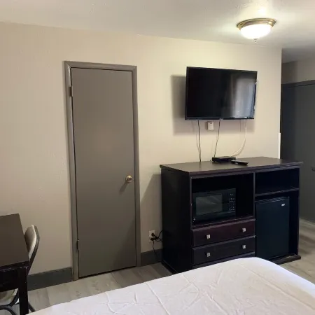 Stadium View Inn