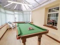 Whiteside Cottage Hotels in 