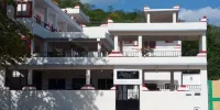 阿布裏 D 酒店