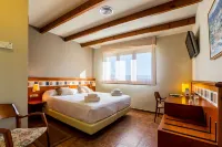 Mas de la Sala Hotels in Bages