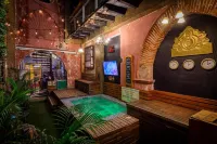 The Clock Hostel & Suites Hotel a 