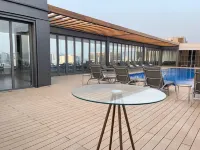 K108 Hotel Doha - สระว่ายน้ำบนดาดฟ้า
