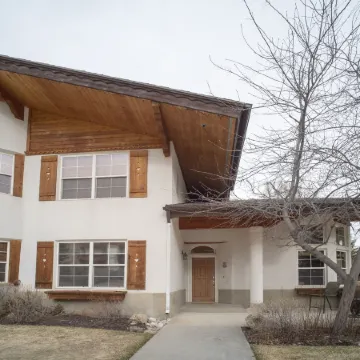 Family Vacation-Heated in Out Pool, Tubing & Ice Skating 719 Townhouse