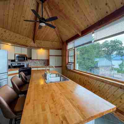 Depe Dene Lakeside Resort Rooms