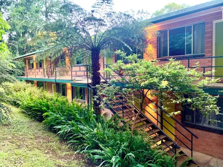 Warburton Motel Отели в г. Уорбертон