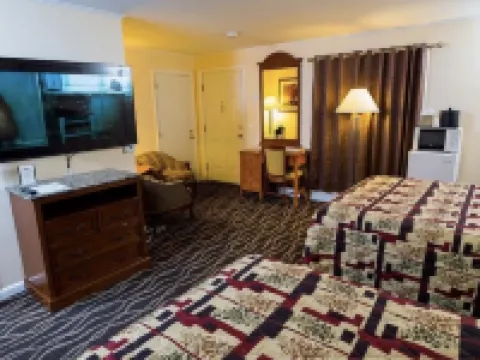 Willows Motel Hotels in Williamstown